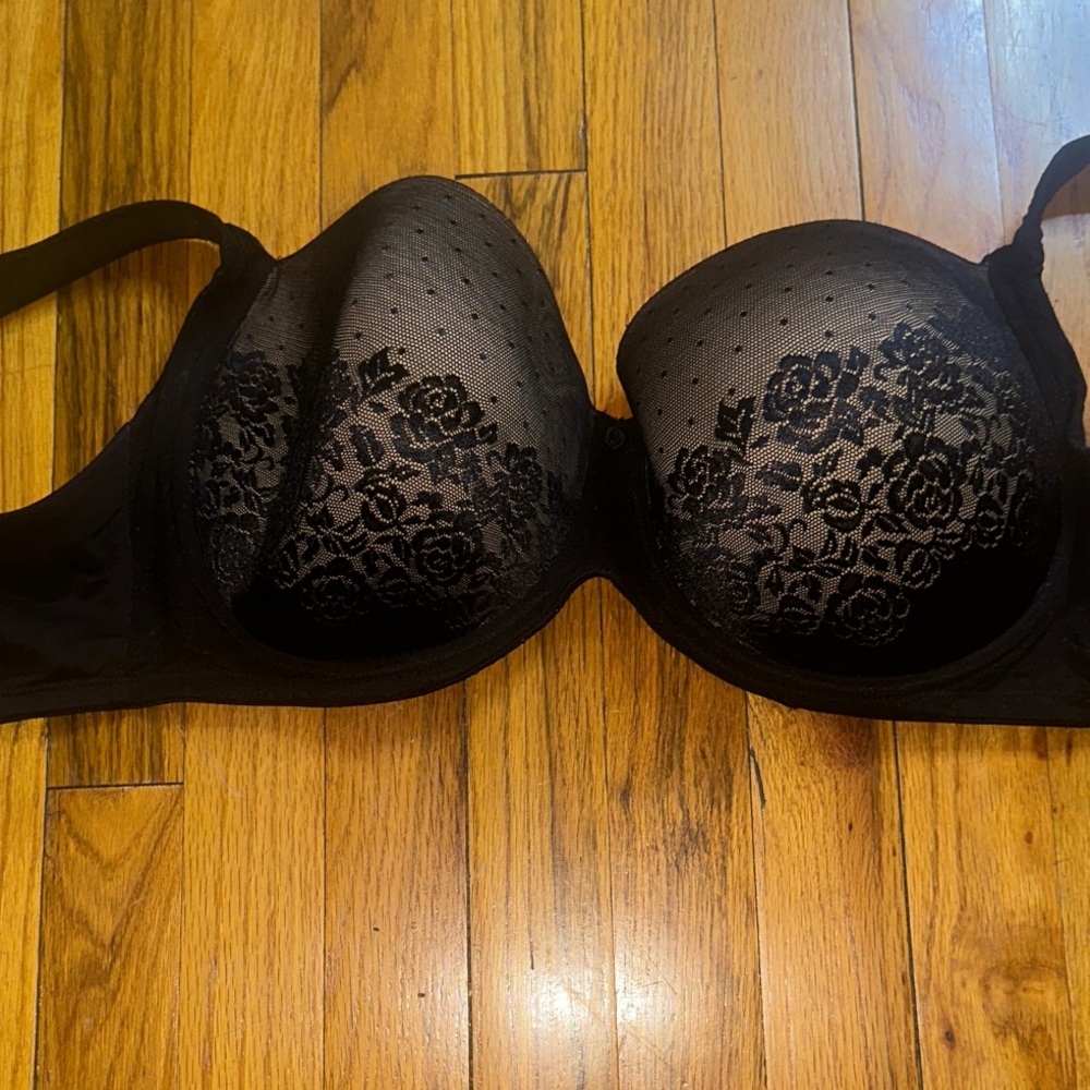Elegant Black Underwire Lace Bra